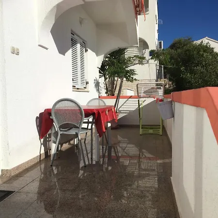 Apartments Villa Emilija Supetarska Draga Exterior photo