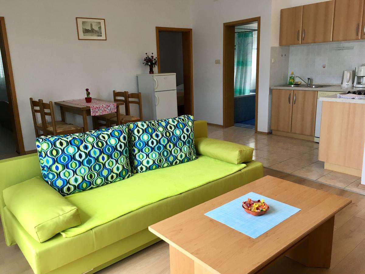 Emilija Apartment